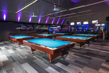 Breakers Sky Lounge - Smoking Lounge Pool Tables